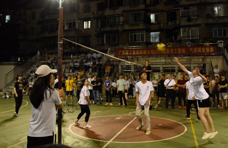 1596007201401873.jpg 公司举办2020年新员工篮球和气排球友谊赛02.jpg