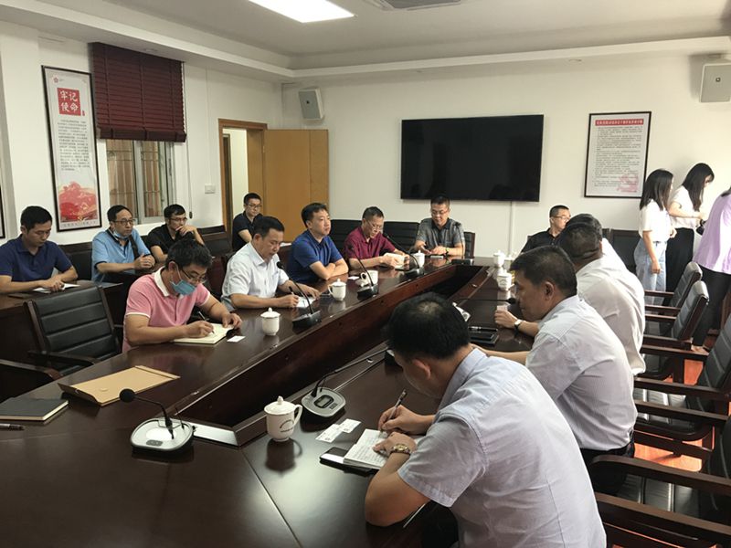 1601534211105574.jpg 周成出席梅州职业技术学院项目签约仪式及项目协调推进会01.jpg