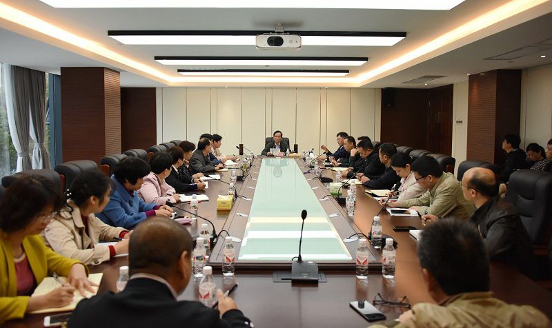 1605666029566427.jpg 公司召开专题会传达学习集团公司桂柳片企业冲刺四季度业绩会会议精神.jpg