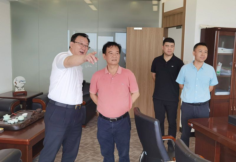 1629966709460353.jpg 会谈现场(汕头800图)_副本.jpg