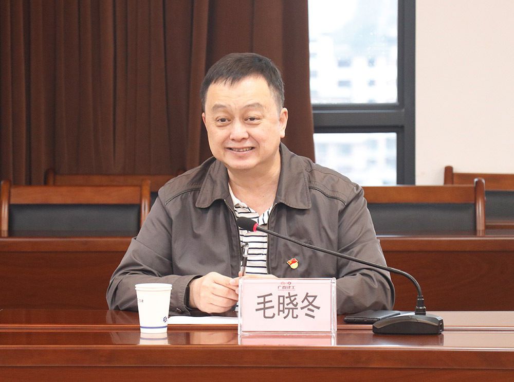 毛晓冬率队到广西建工四建公司开展“筑星工程”党支部评星定级复核工作1.jpg