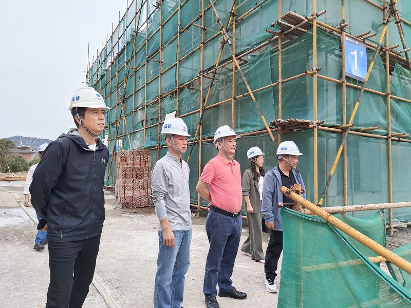 邱董项目调研指导现场1（800图）.jpg